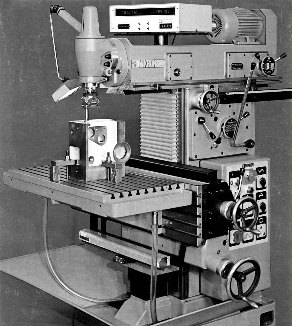 Фото універсального фрезерного верстата WF3